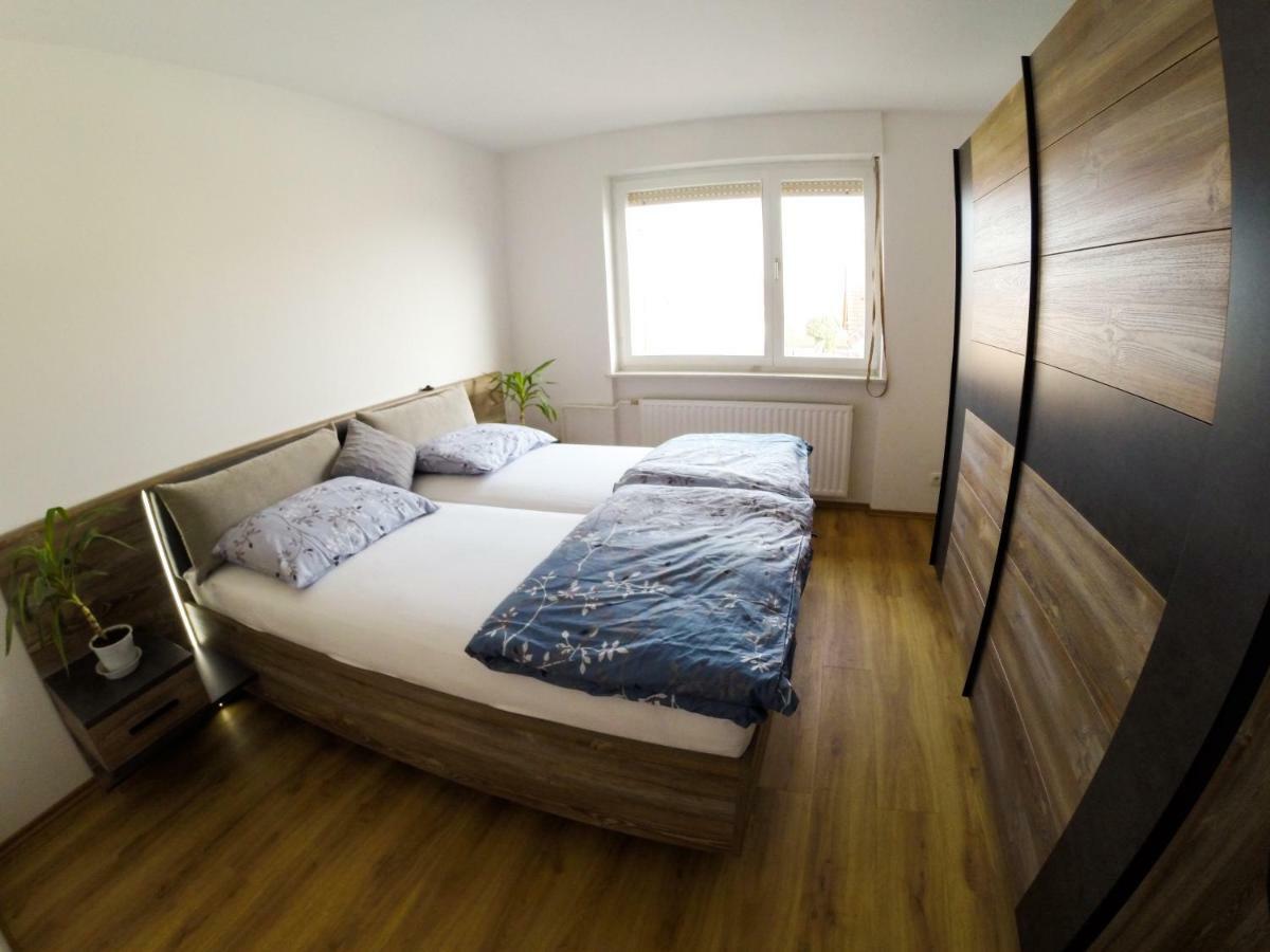 Apartments Andrej - Poetovio & Πτούι Εξωτερικό φωτογραφία